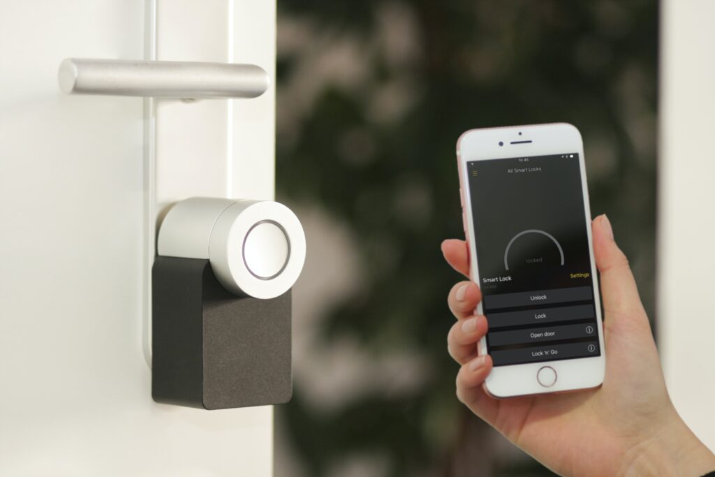 smart door lock connected to phone